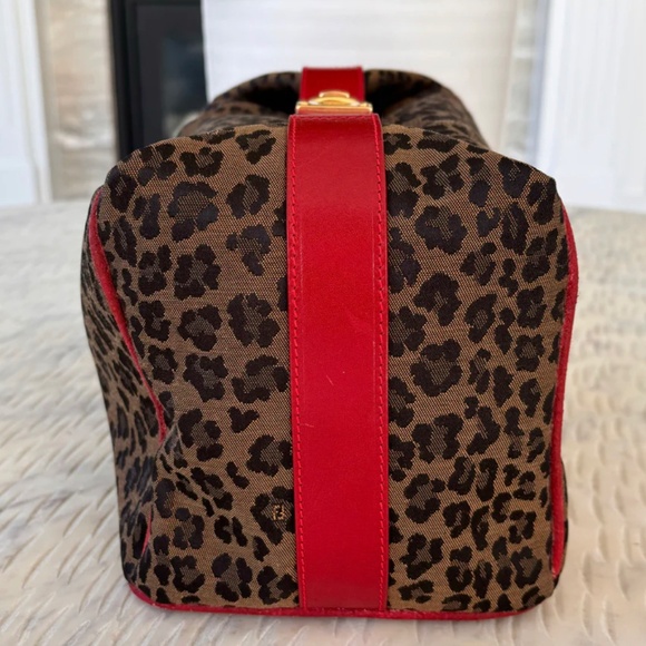 Authentic Fendi Vintage Leopard Print Vanity Bag - Picture 5 of 14